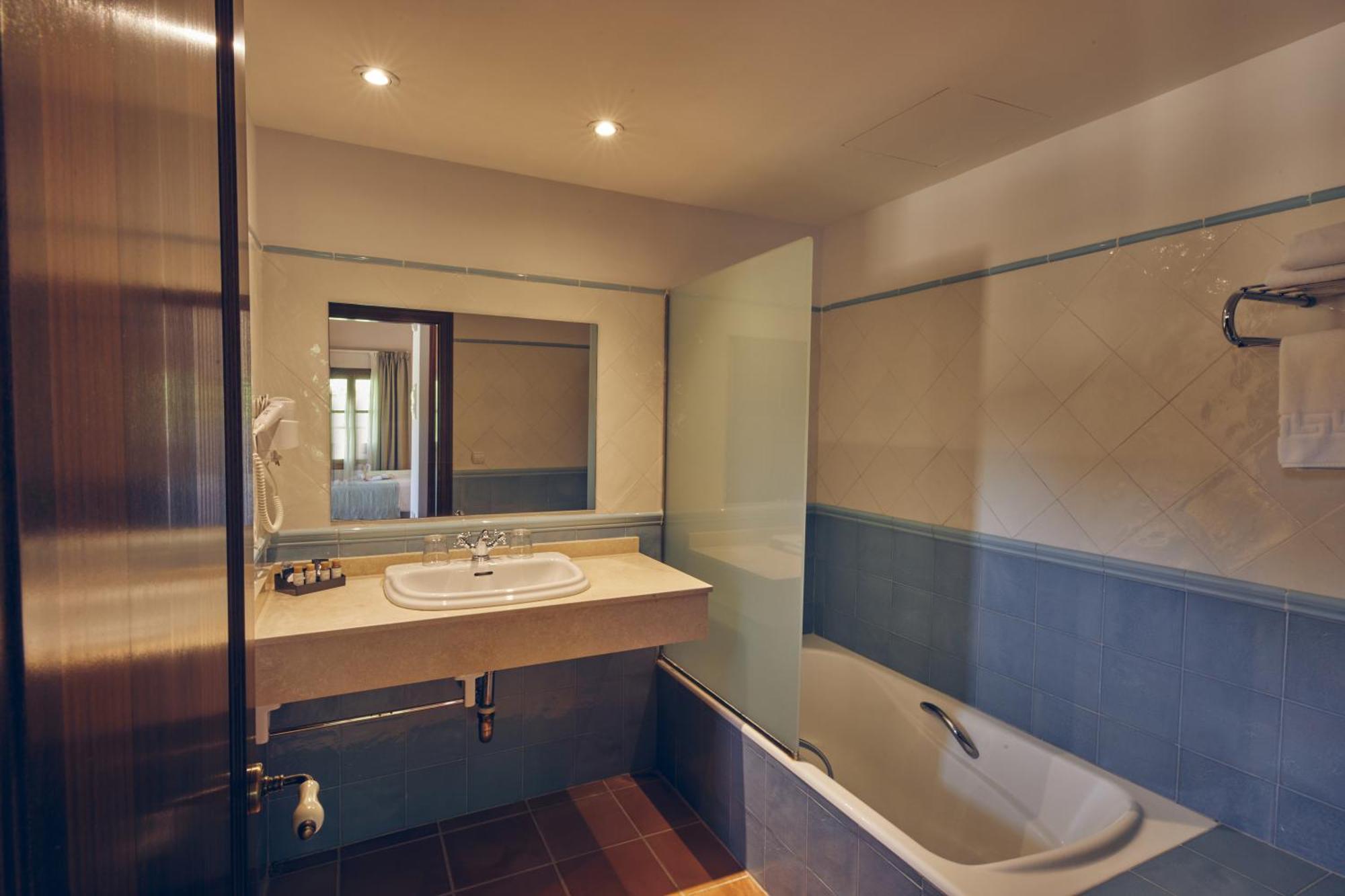 Junior Suite with Terrace,1756444050:JPEG